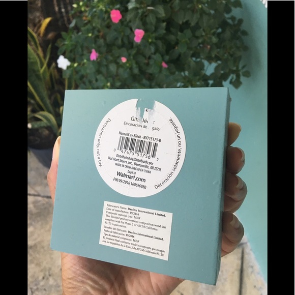 Decor - Picture 3 of 5